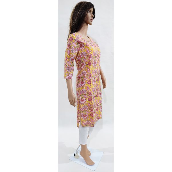 Women Cotton Kurta Inbuilt Padded Breast Cover Design 18